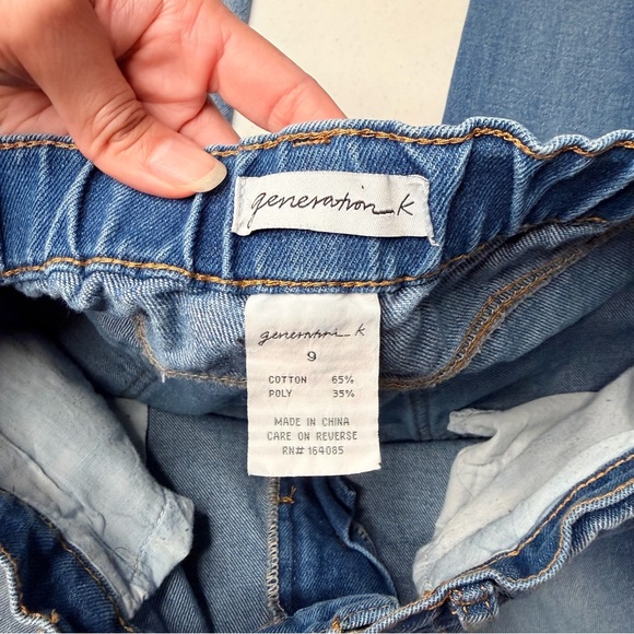 GENERATION K Light Blue Wide Leg Flare Jeans Elastic Waistband in Back - Picture 4 of 13